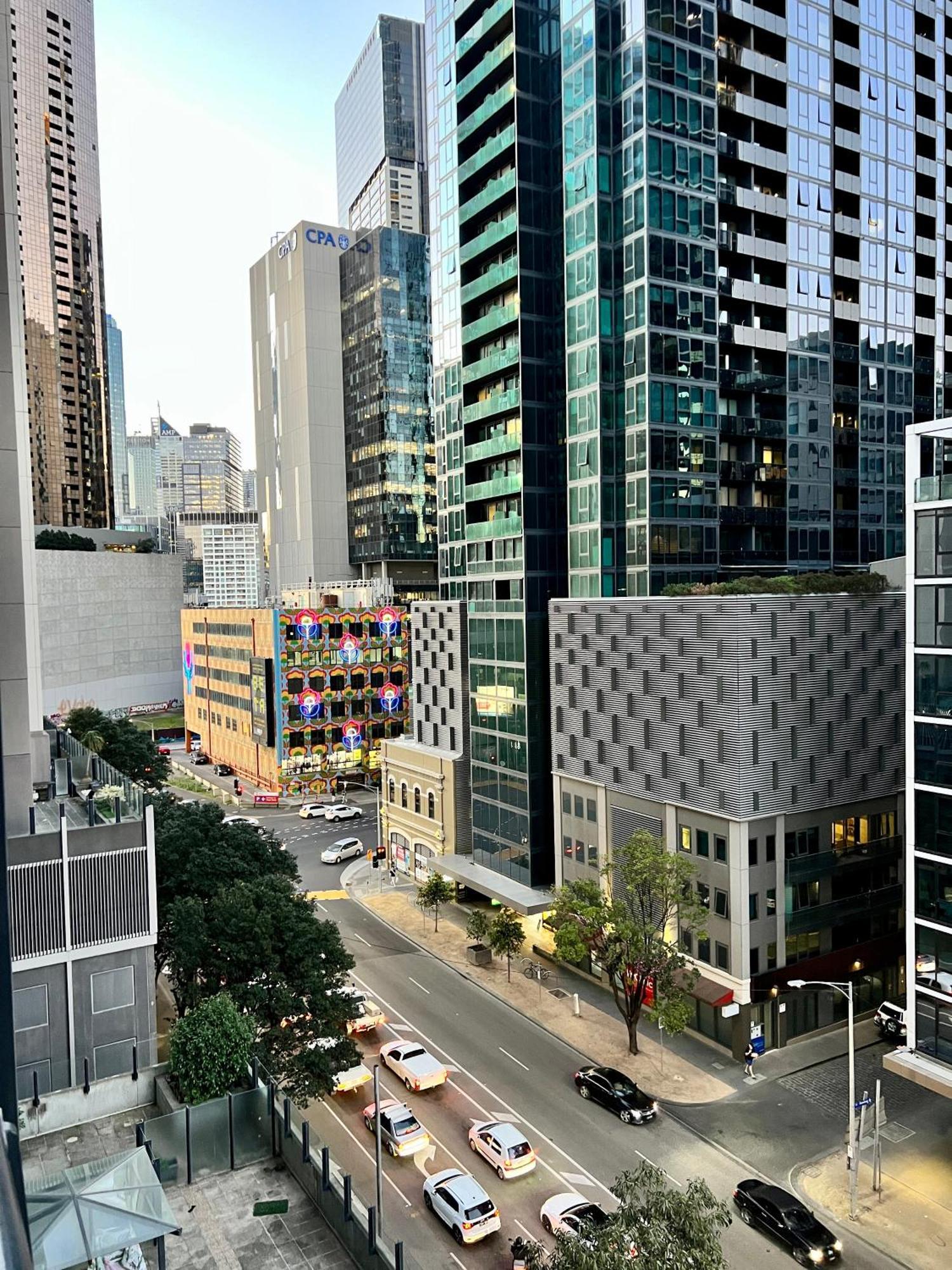 Readyset Apartments At Sentinel Melbourne Eksteriør billede